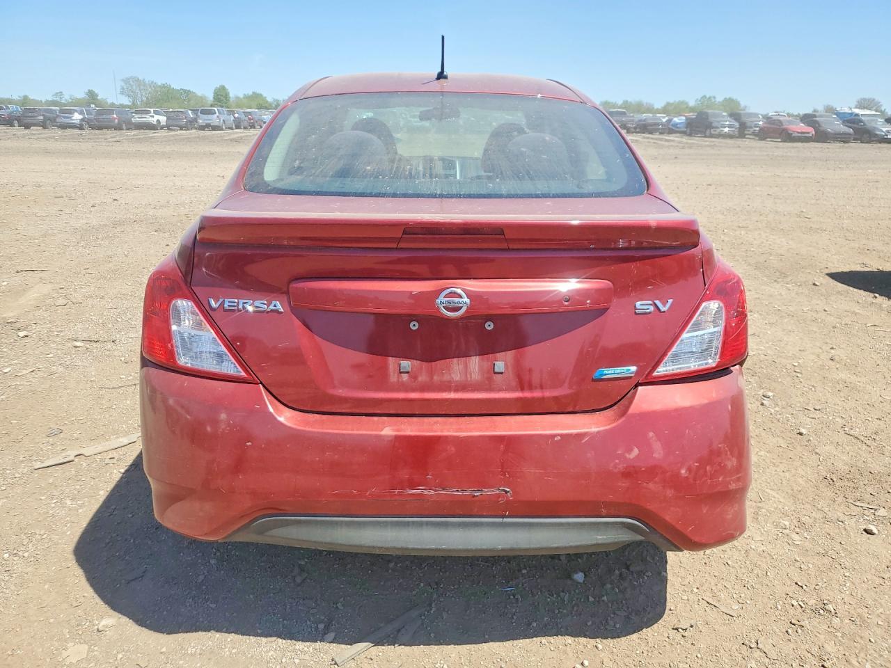 2016 NISSAN VERSA