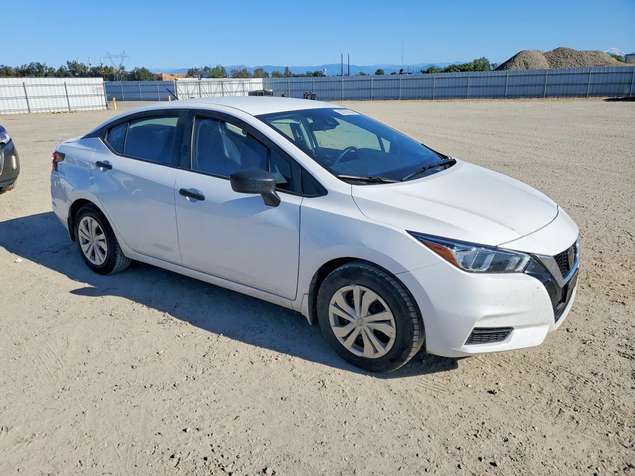 2020 NISSAN VERSA