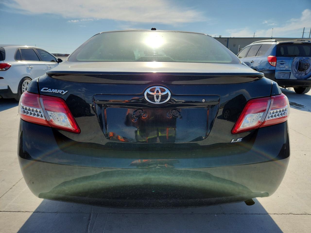 2011 TOYOTA CAMRY