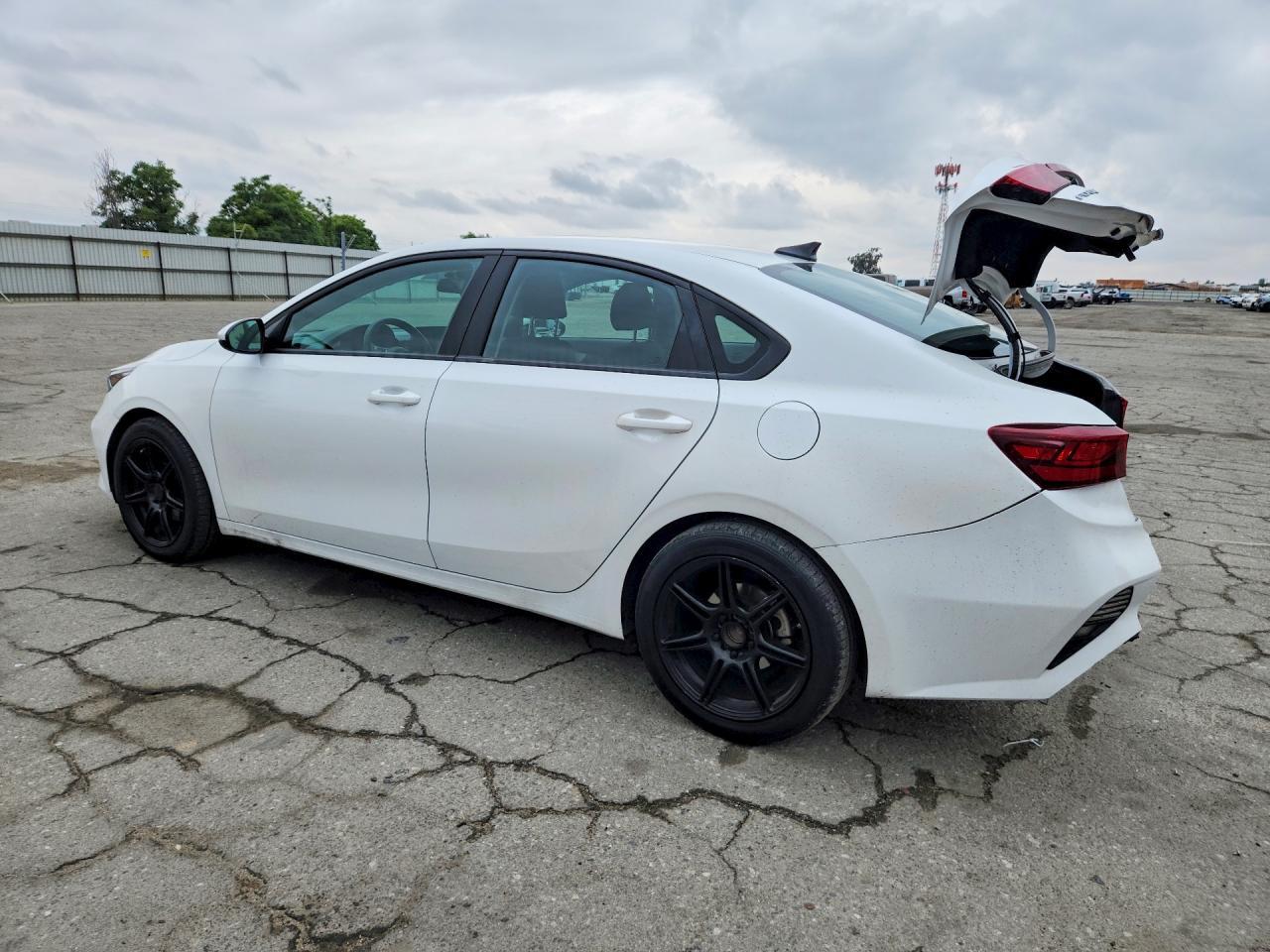 2023 KIA FORTE