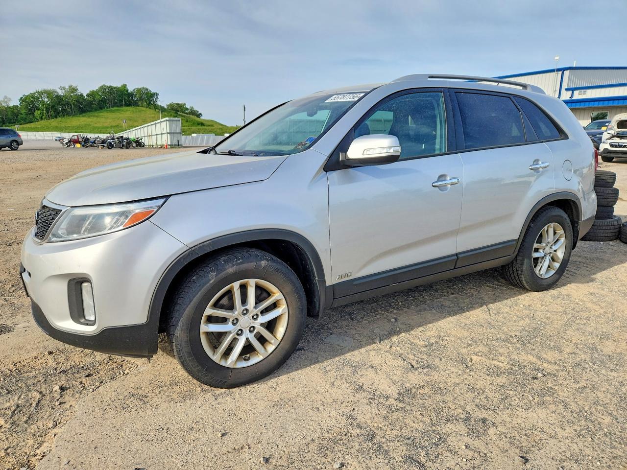 2015 KIA SORENTO