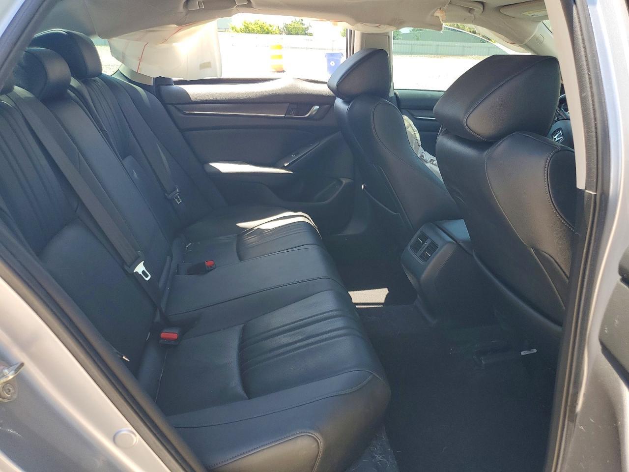 2019 HONDA ACCORD