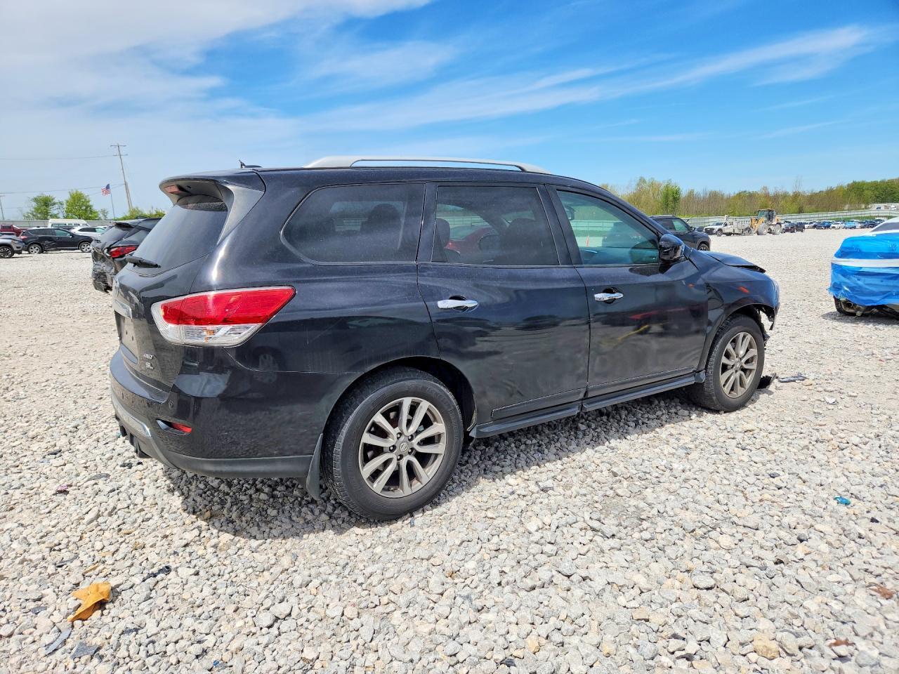 2015 NISSAN PATHFINDER