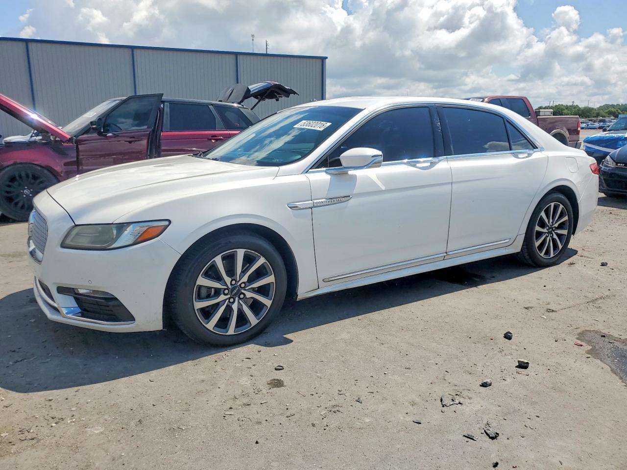 2018 LINCOLN Continental