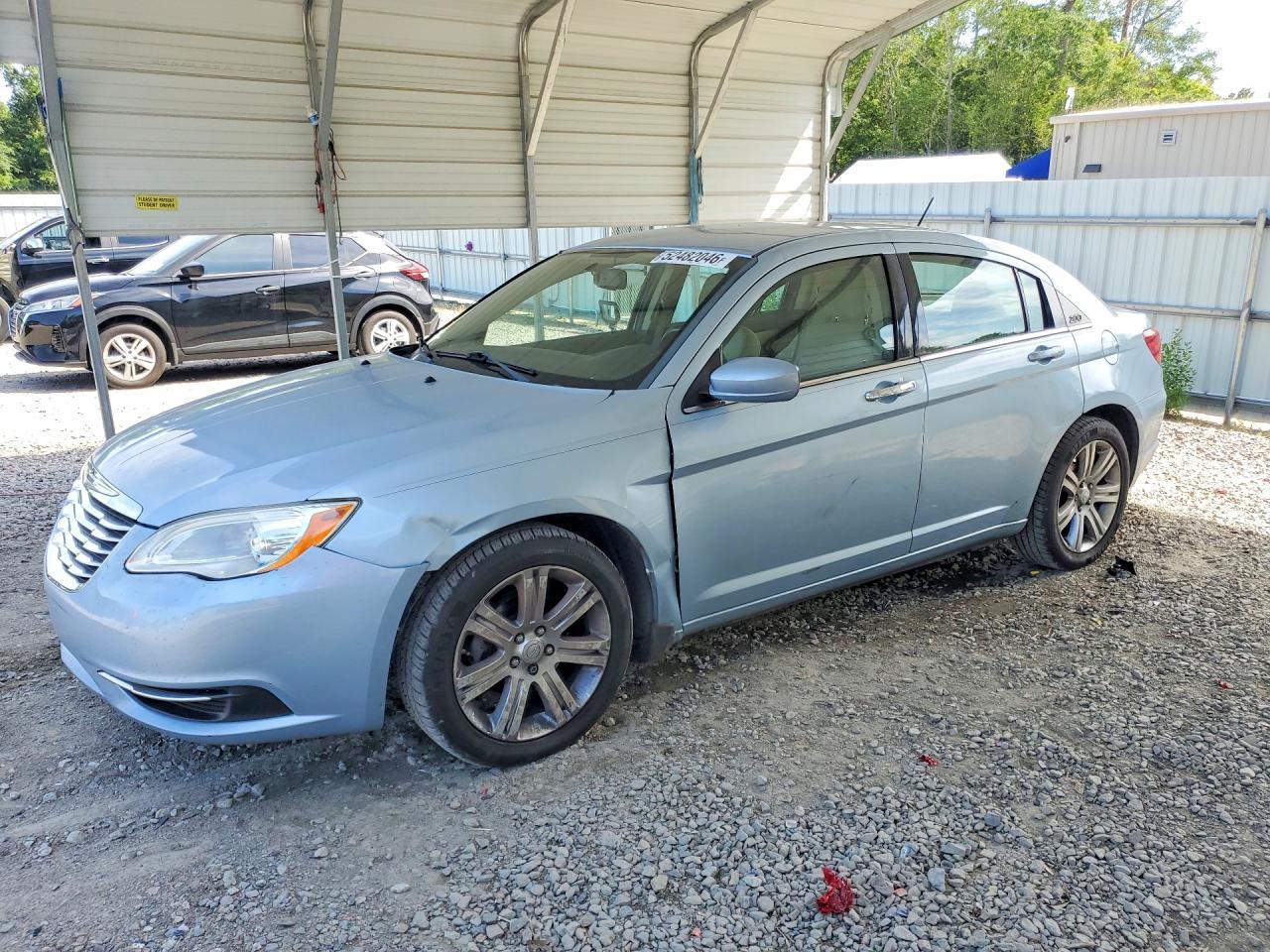 2012 CHRYSLER 200
