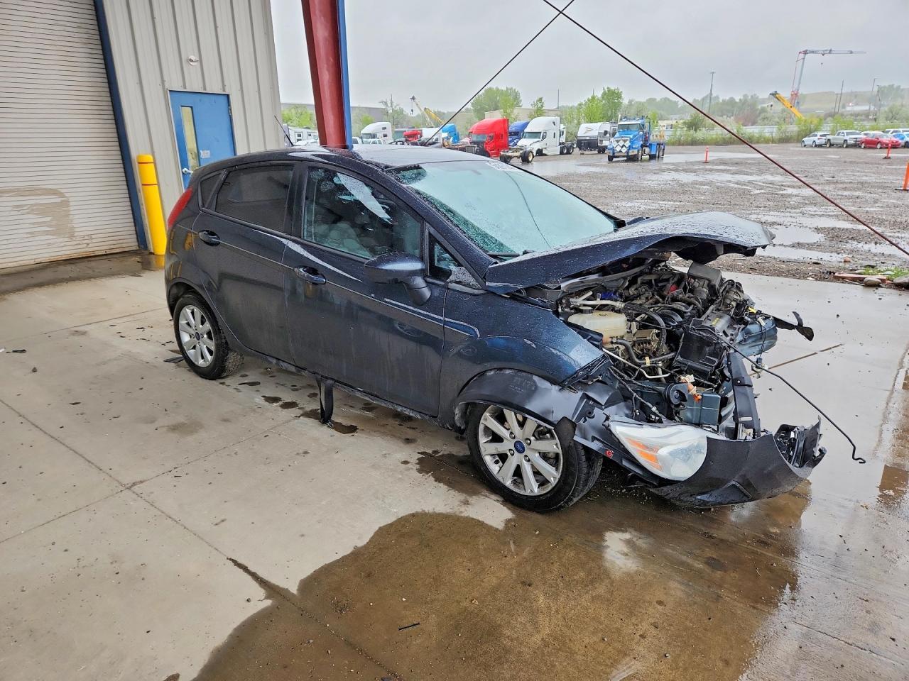 2011 FORD Fiesta
