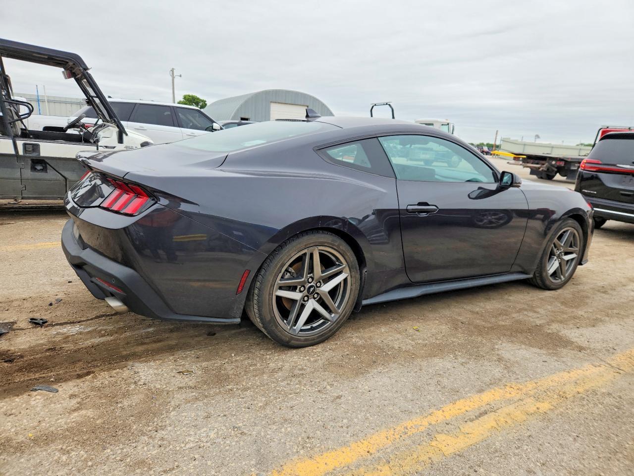 2024 FORD MUSTANG