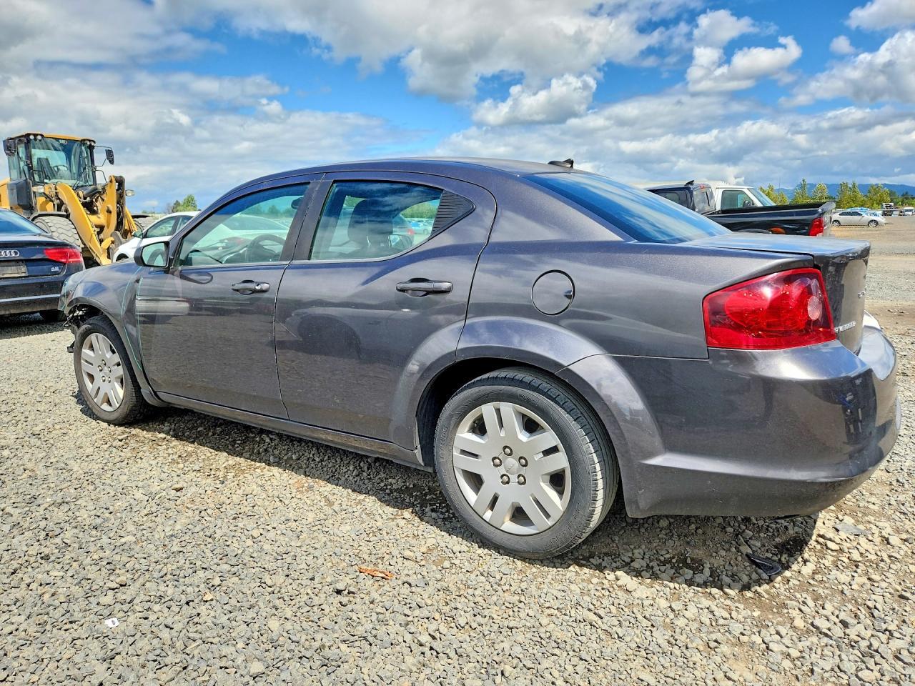 2014 DODGE Avenger