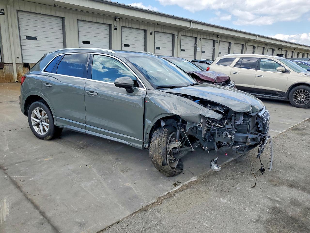 2025 AUDI Q3