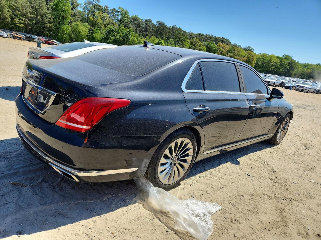2018 GENESIS G90