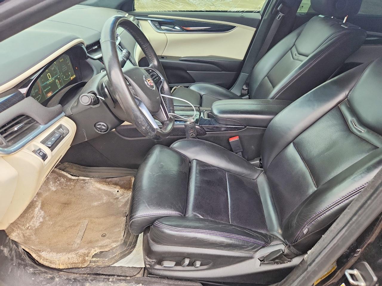 2013 CADILLAC XTS