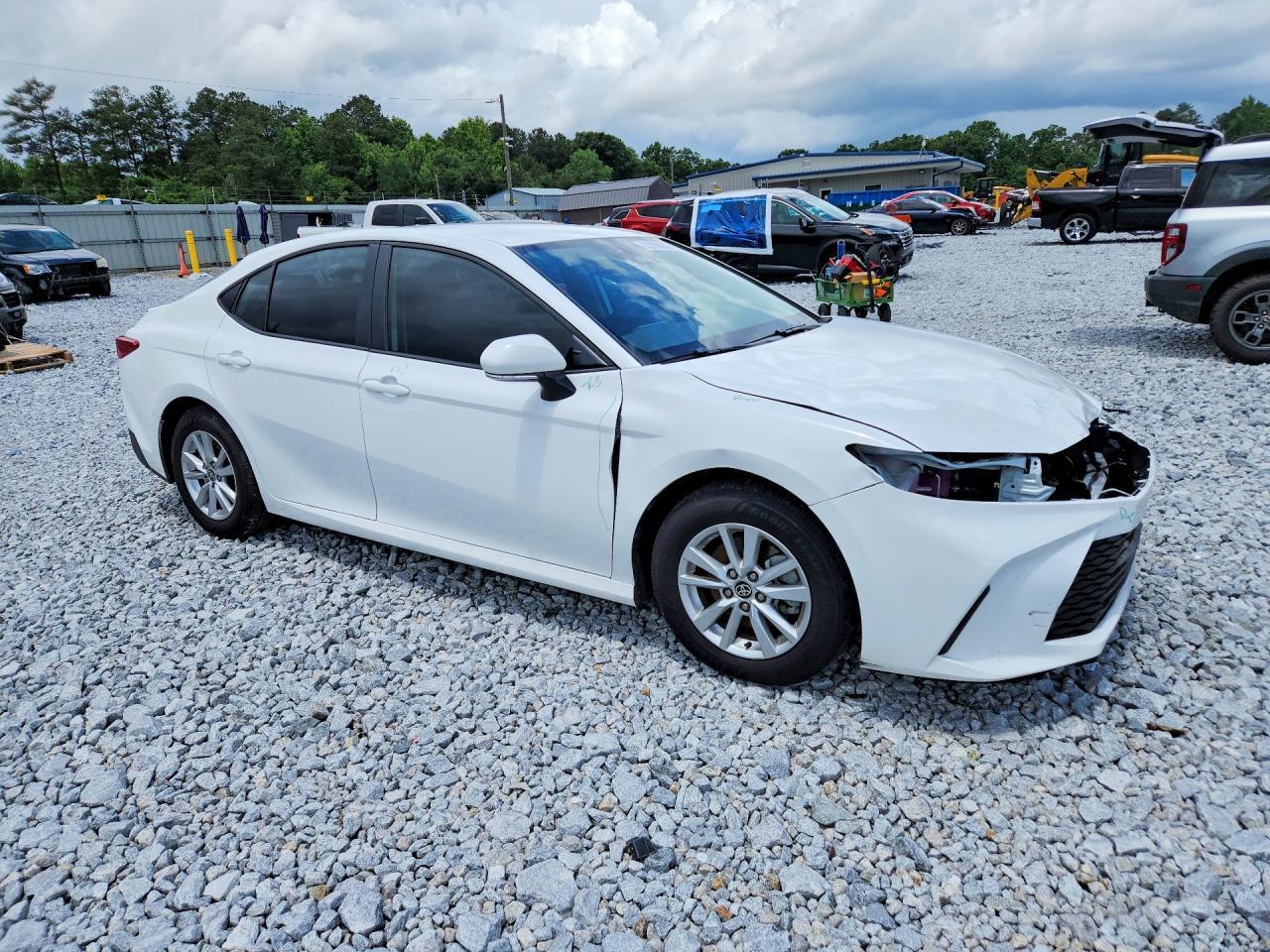 2025 TOYOTA CAMRY