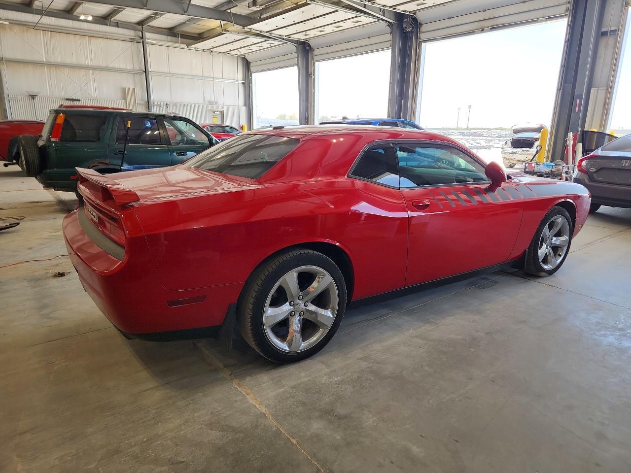 2012 DODGE Challenger