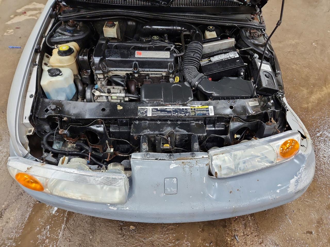 2002 SATURN Sl2
