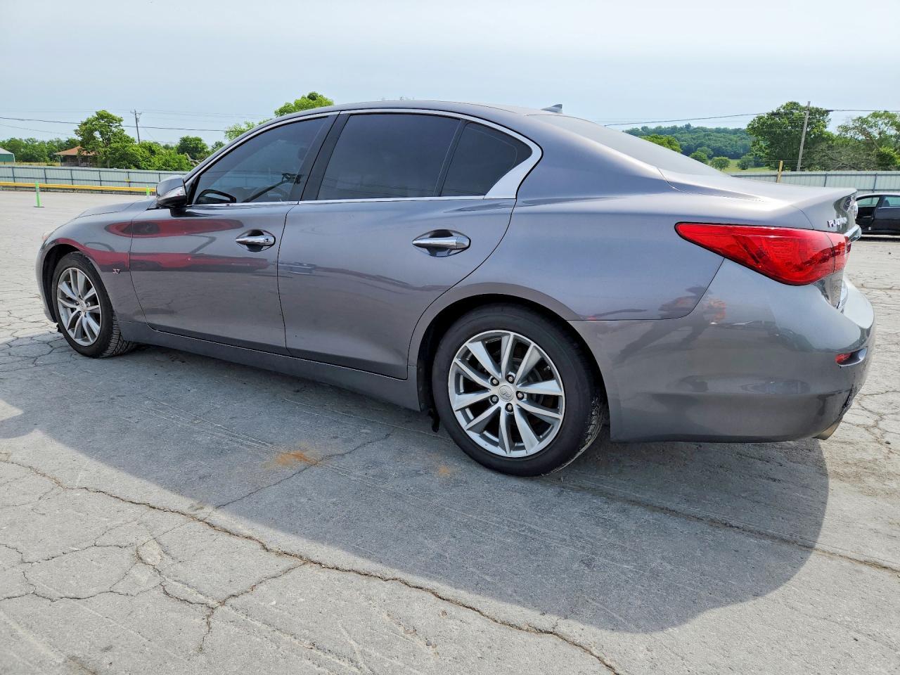 2015 INFINITI Q50