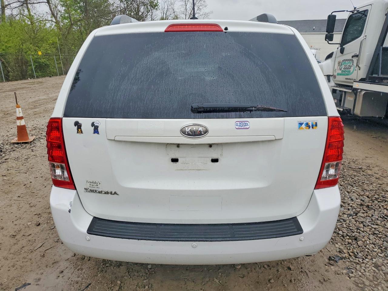 2012 KIA SEDONA