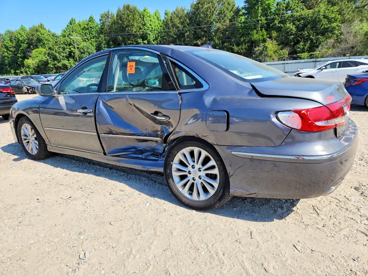 2011 HYUNDAI Azera
