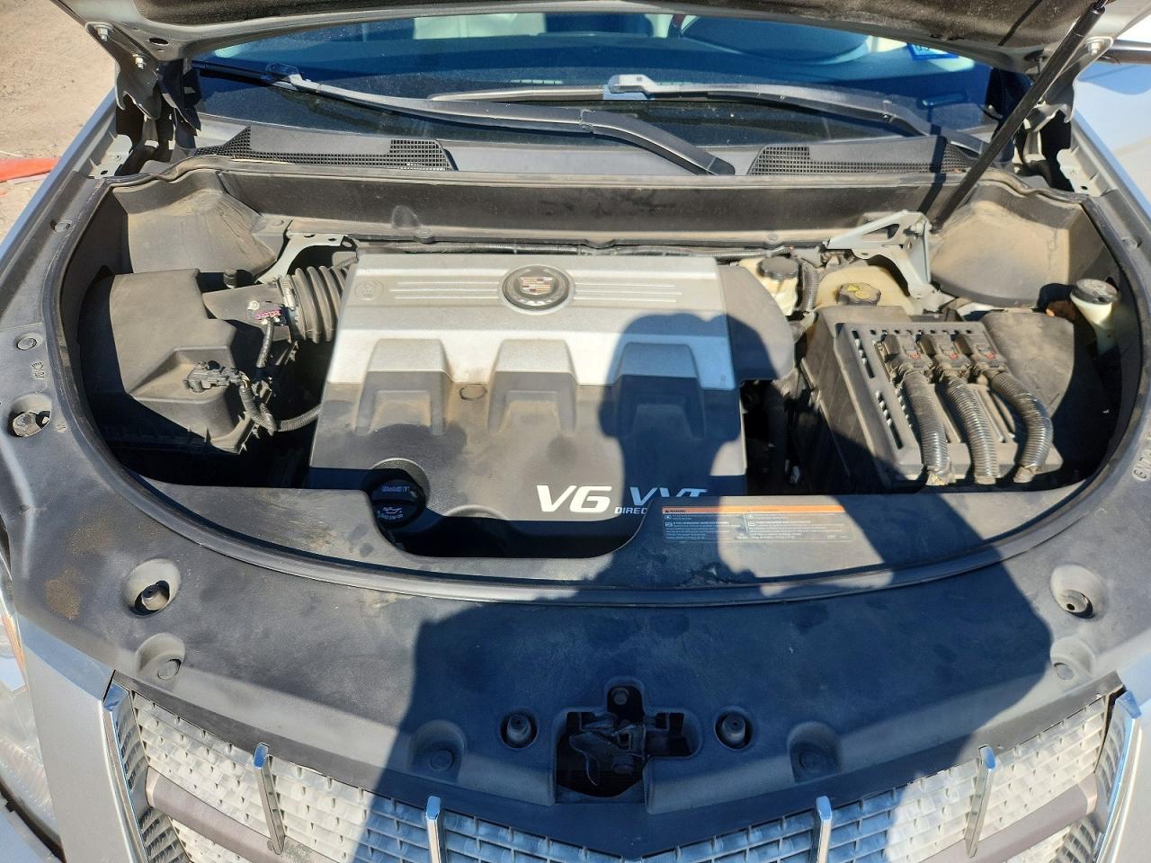2010 CADILLAC SRX