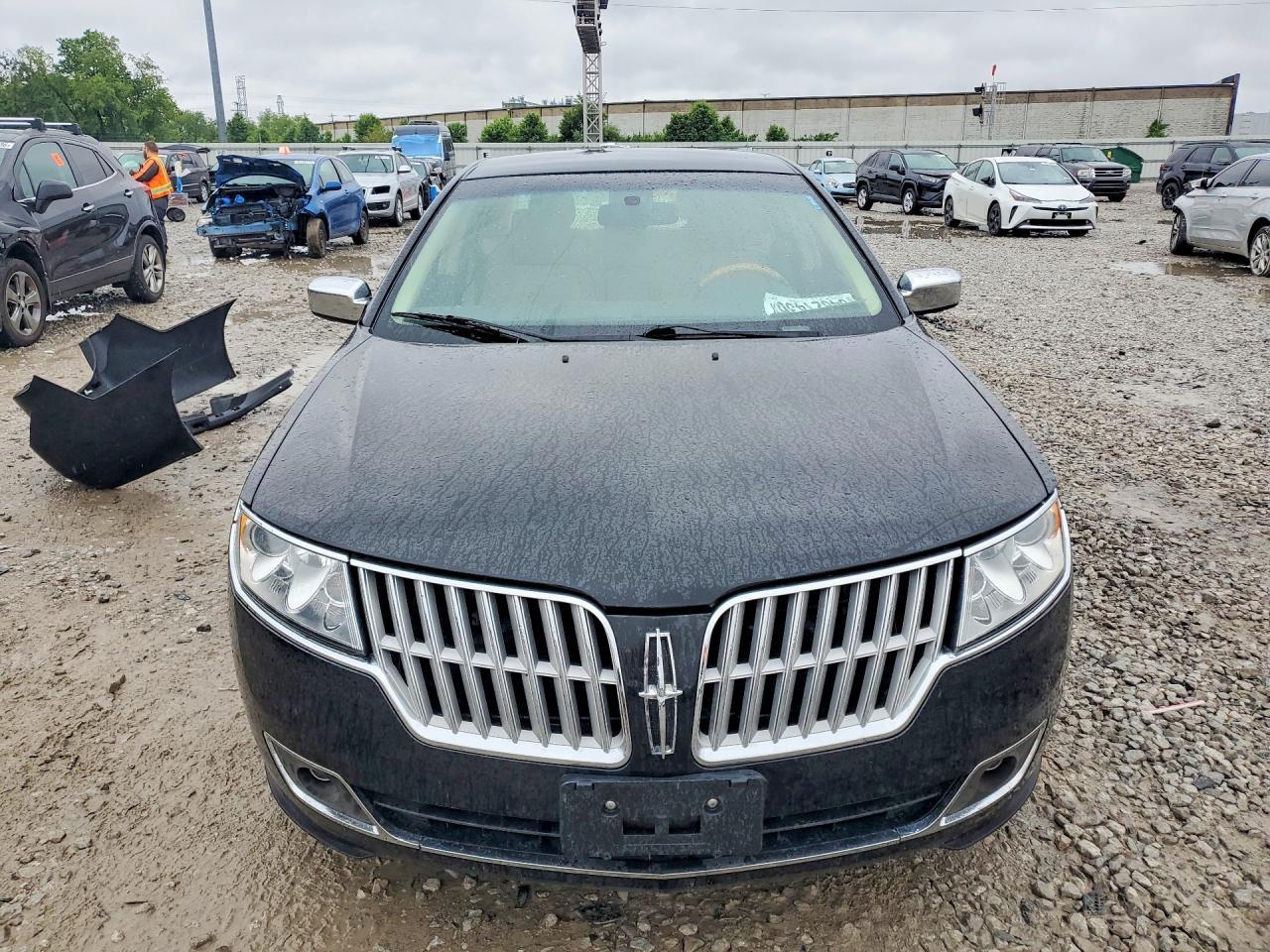 2011 LINCOLN MKZ