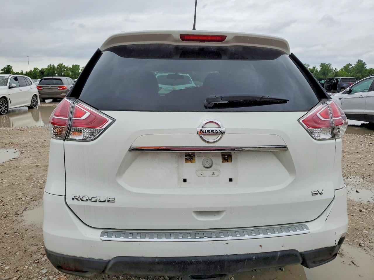 2015 NISSAN ROGUE