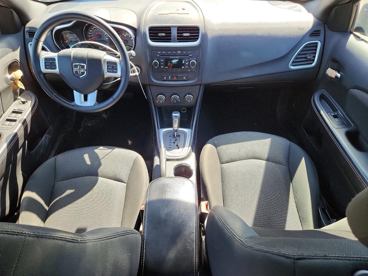 2013 DODGE Avenger