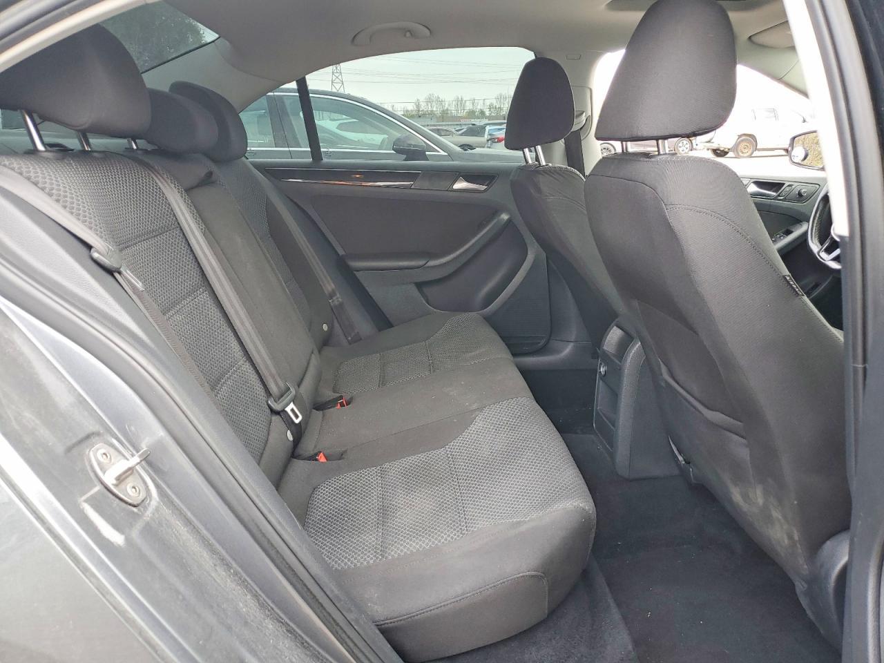 2016 VOLKSWAGEN JETTA