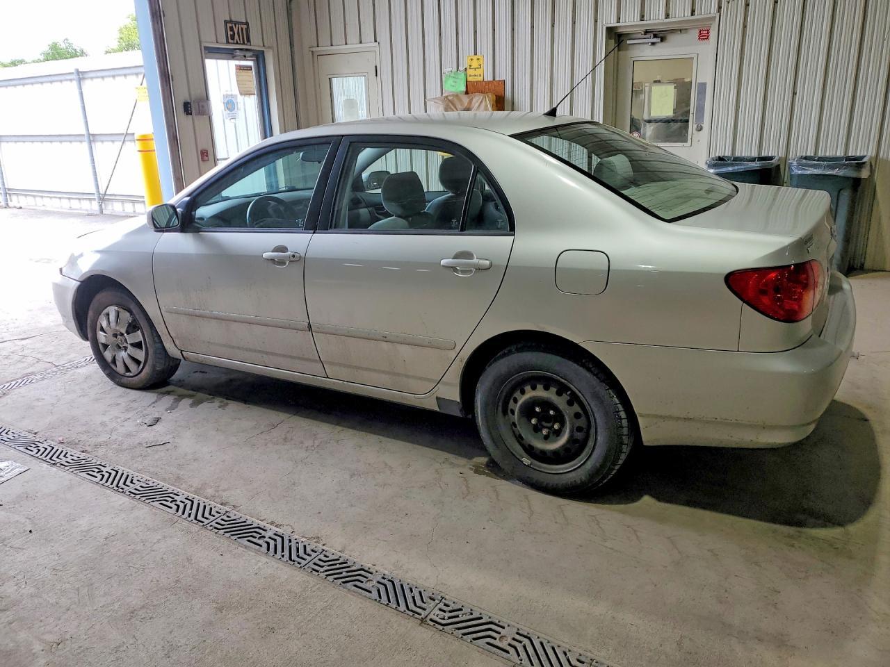 2004 TOYOTA COROLLA