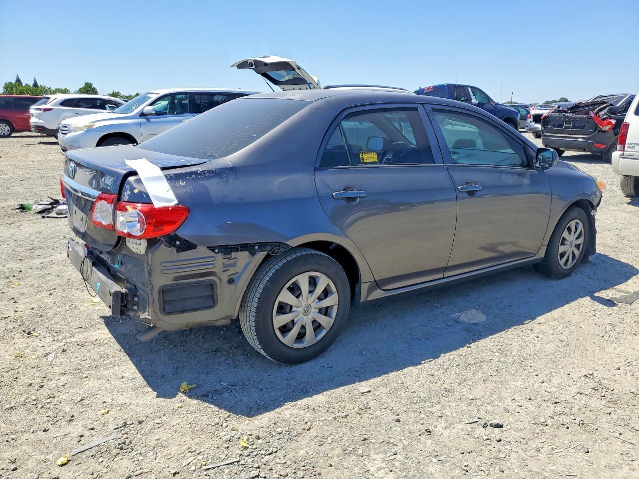 2013 TOYOTA COROLLA