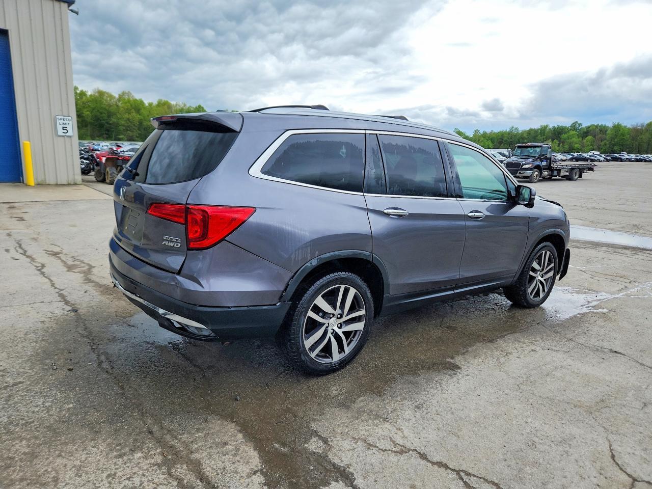 2017 HONDA PILOT