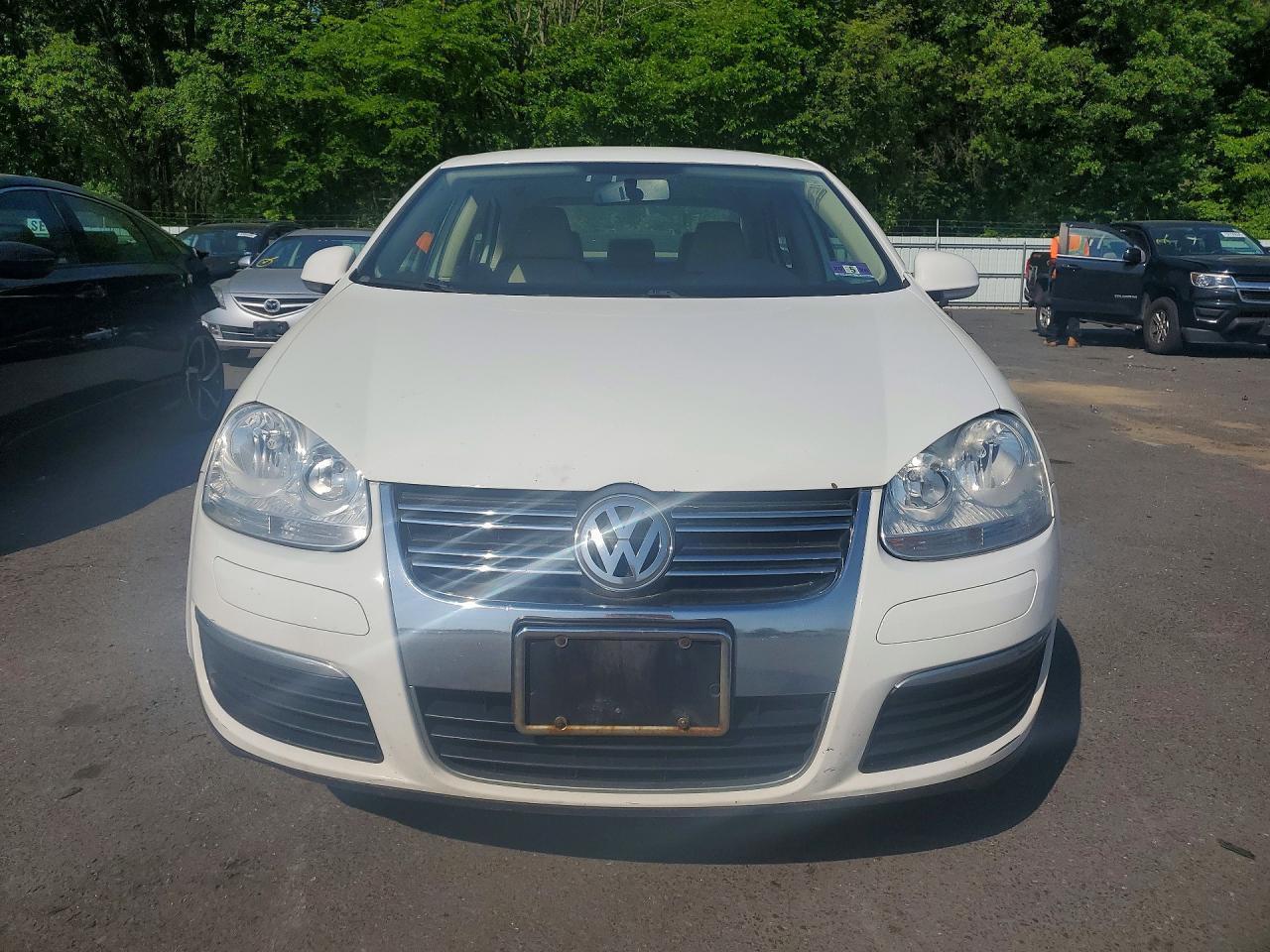 2010 VOLKSWAGEN JETTA