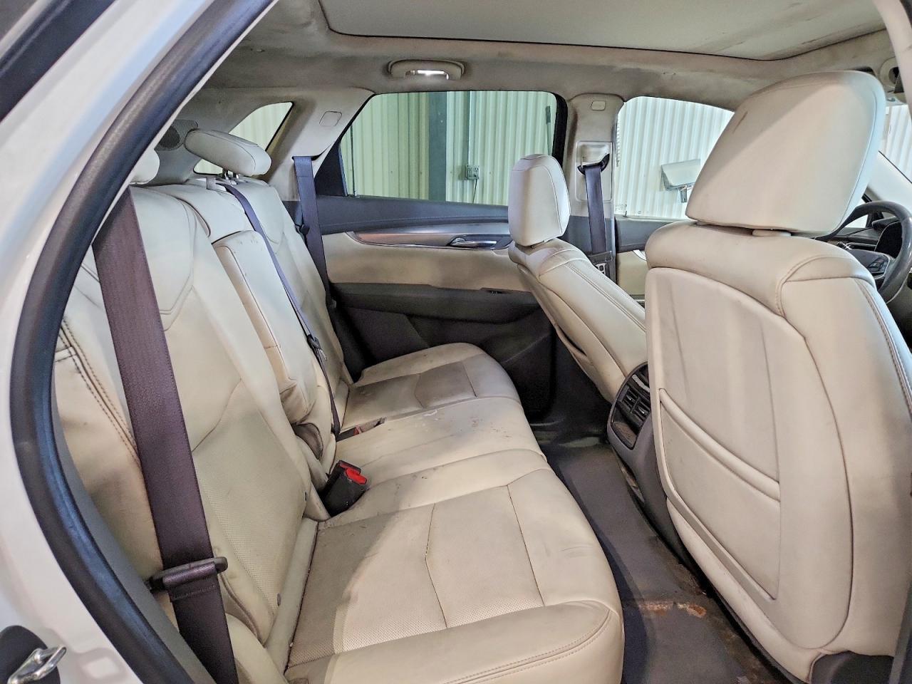 2017 CADILLAC XT5