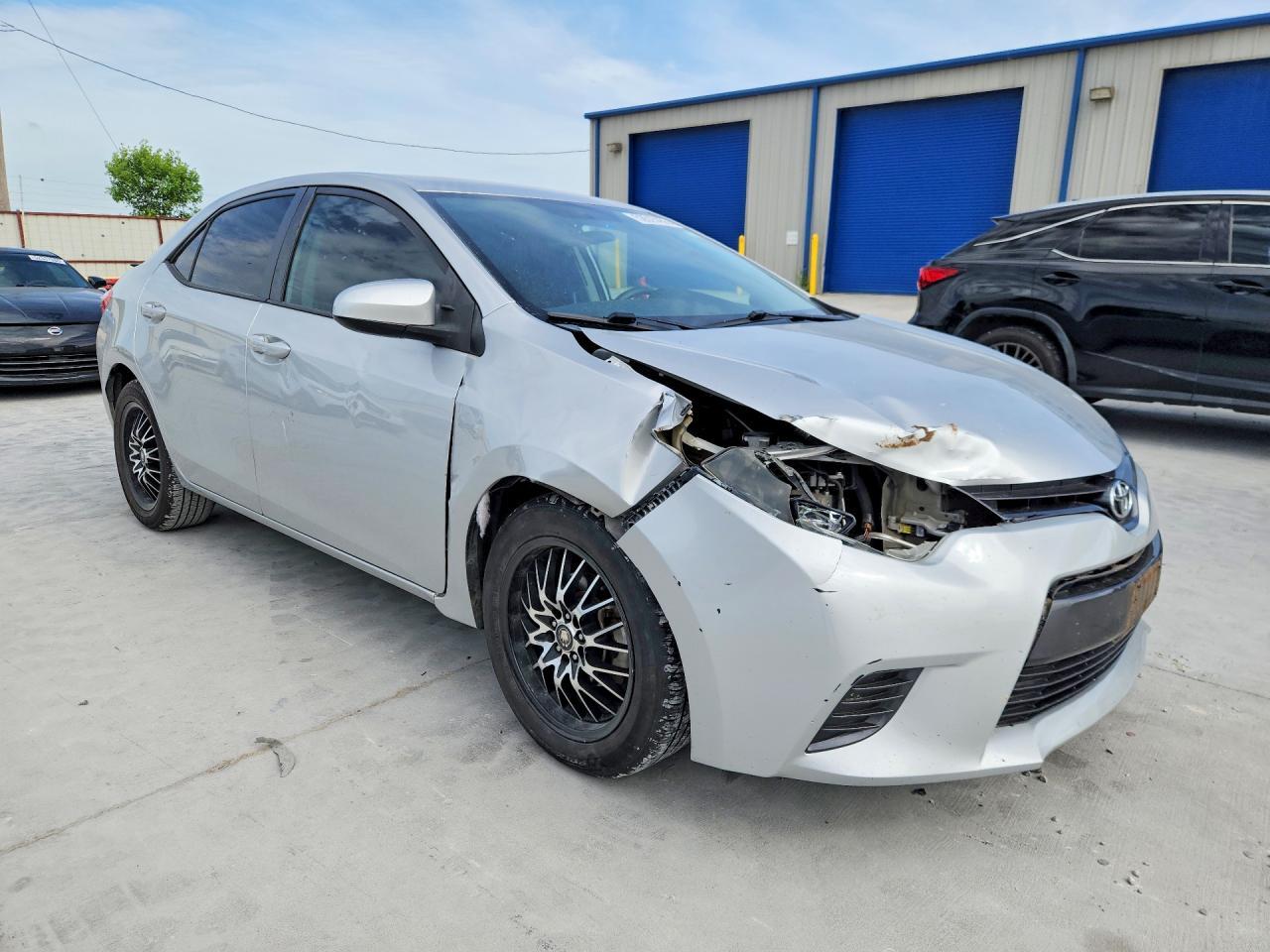 2016 TOYOTA COROLLA