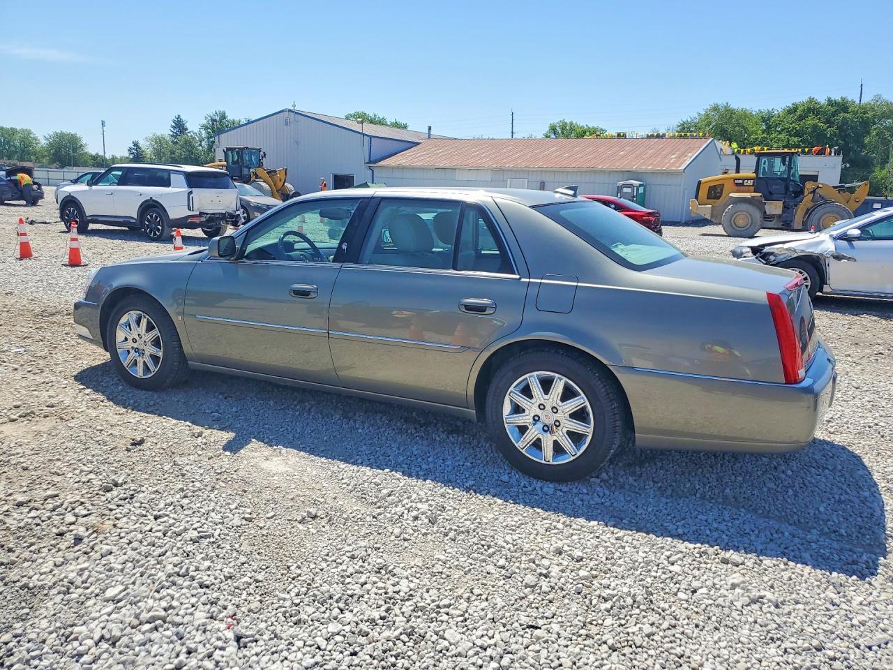 2010 CADILLAC DTS