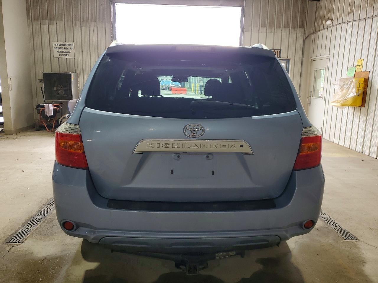 2010 TOYOTA HIGHLANDER