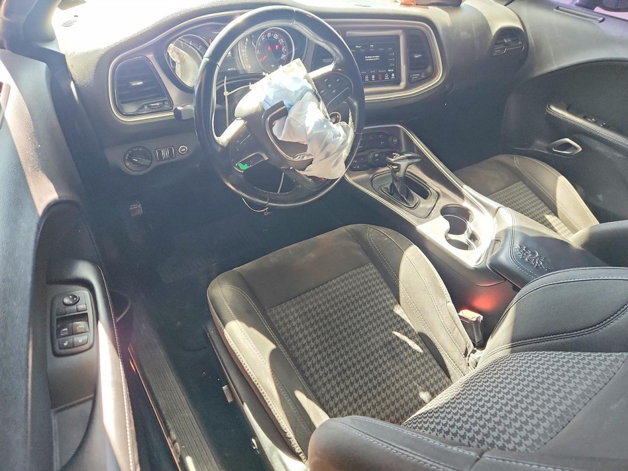 2019 DODGE Challenger