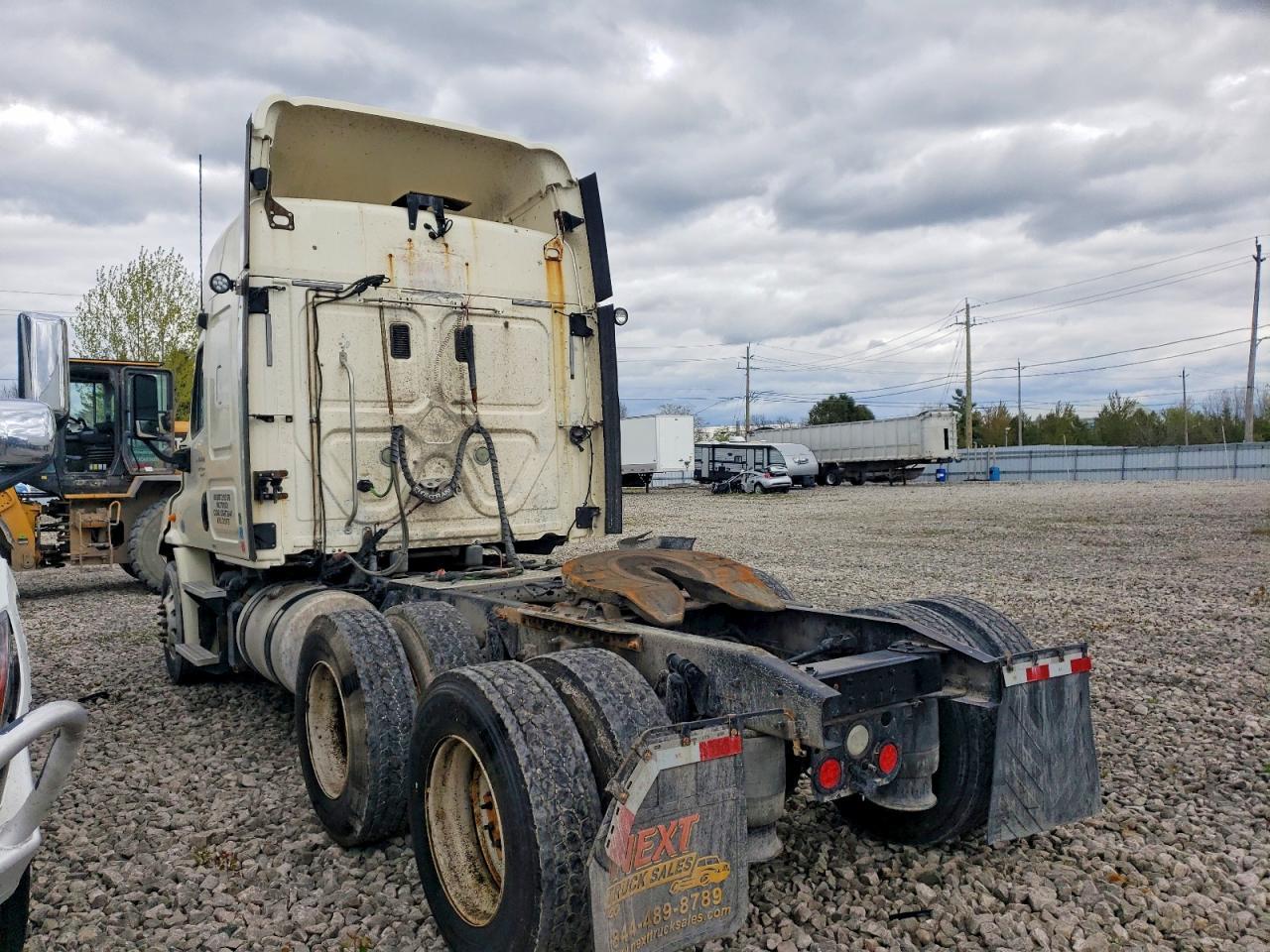 2013 FREIGHTLINER CASCADIA