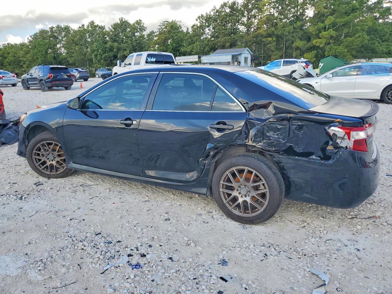 2012 TOYOTA CAMRY