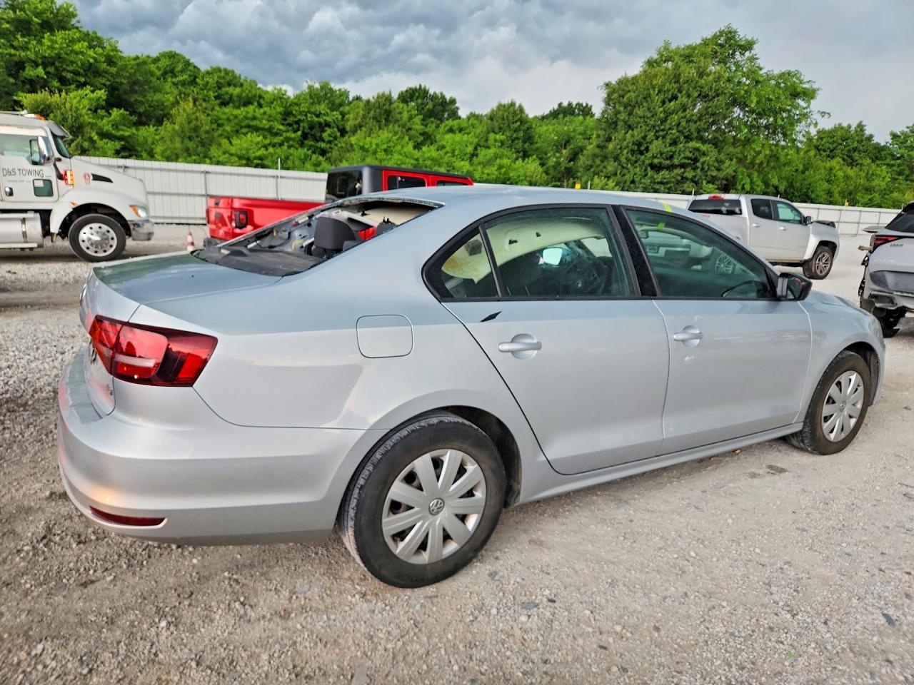 2016 VOLKSWAGEN JETTA