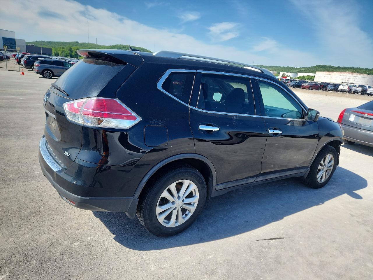 2016 NISSAN ROGUE
