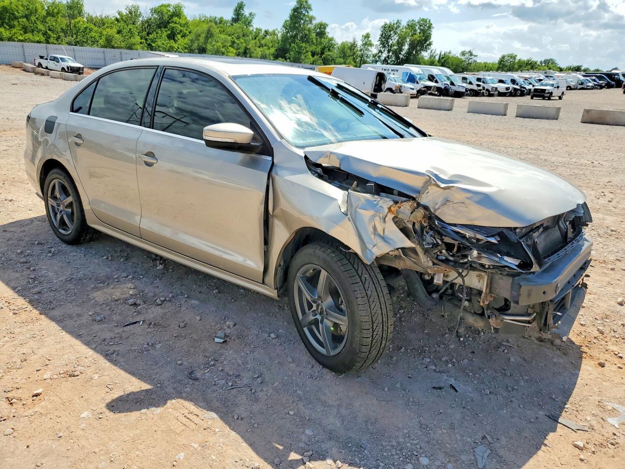 2015 VOLKSWAGEN JETTA