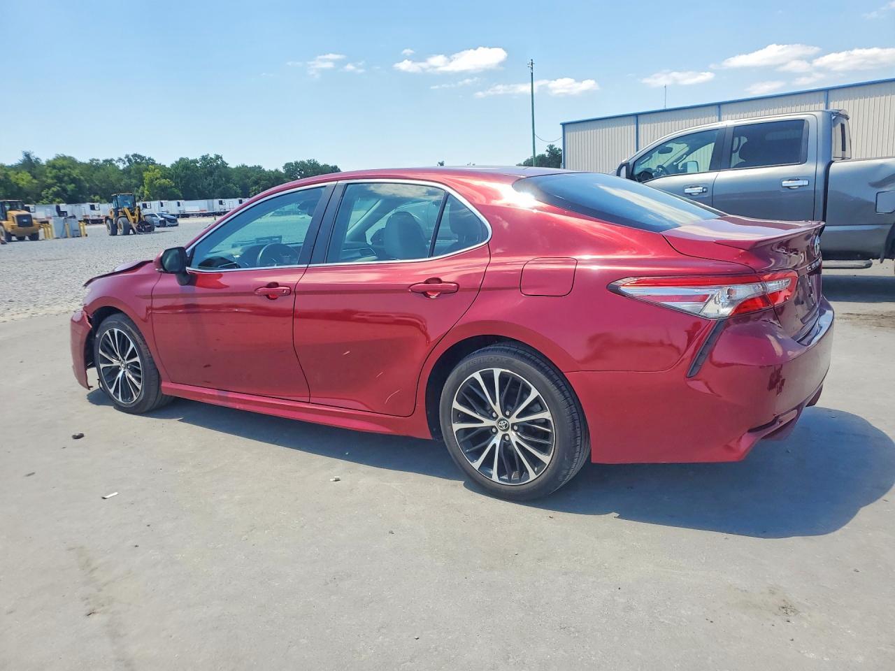 2018 TOYOTA CAMRY