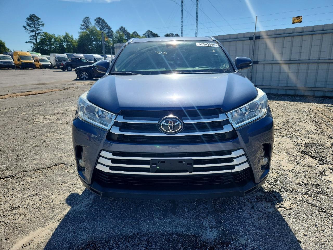 2018 TOYOTA HIGHLANDER