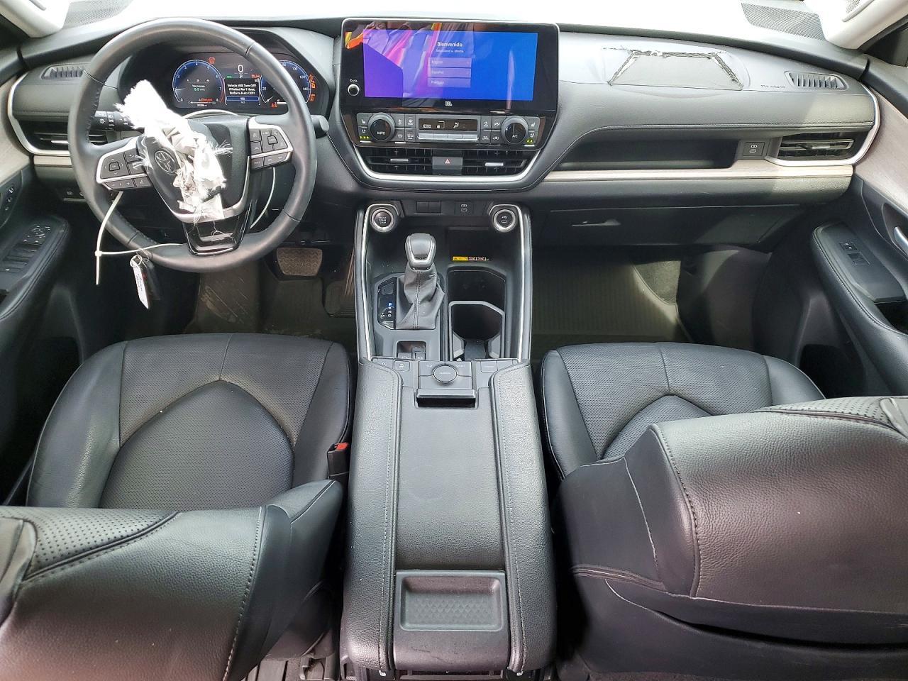 2024 TOYOTA HIGHLANDER