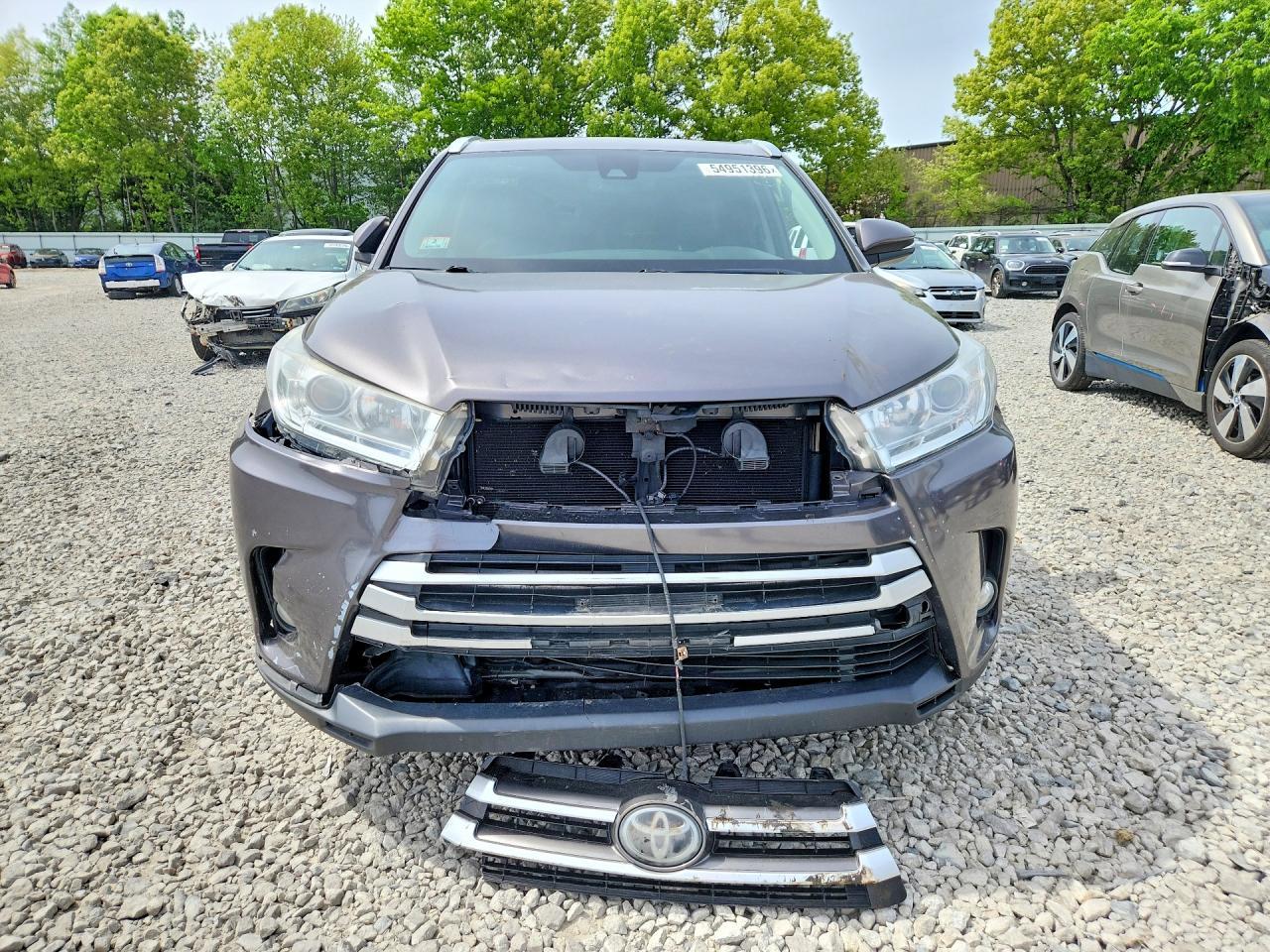 2017 TOYOTA HIGHLANDER