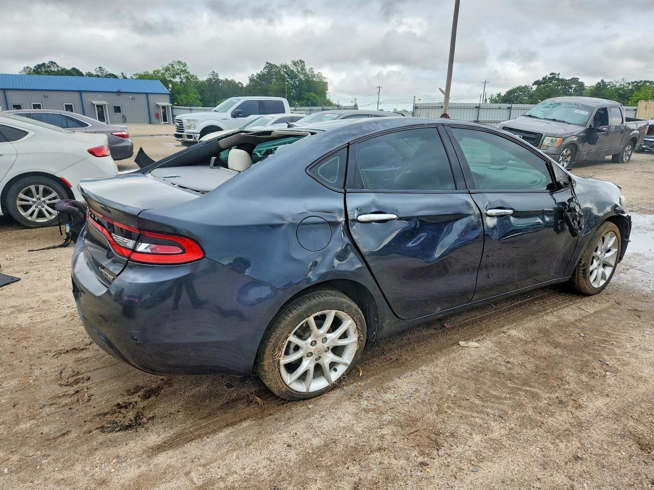 2013 DODGE Dart
