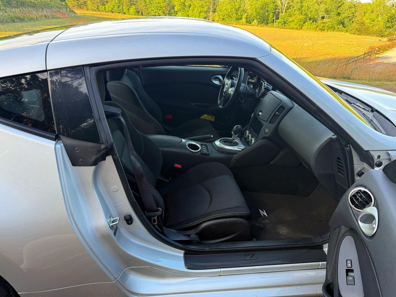 2016 NISSAN 370Z