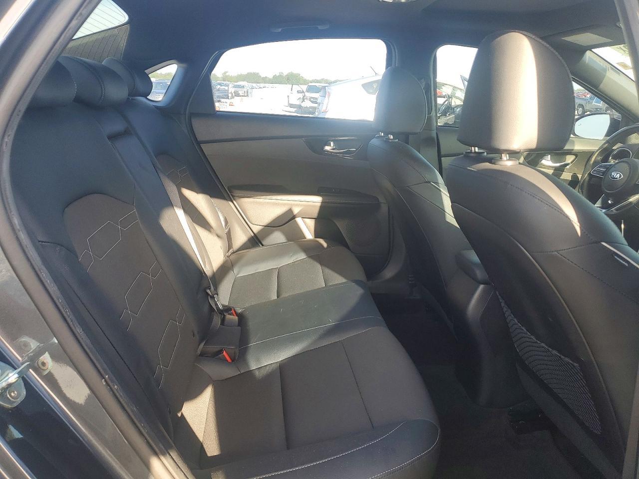 2021 KIA FORTE