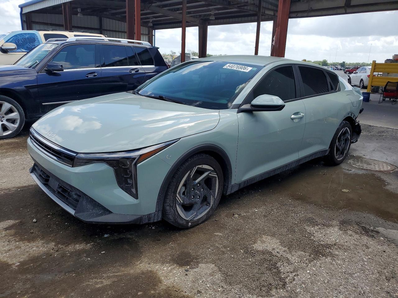 2025 KIA K4