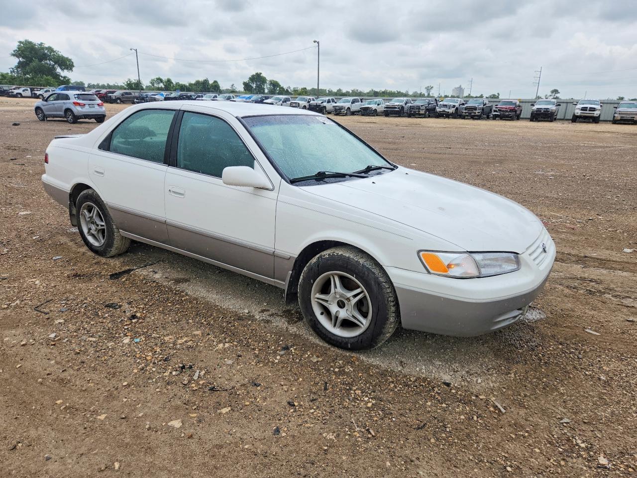 1998 TOYOTA CAMRY