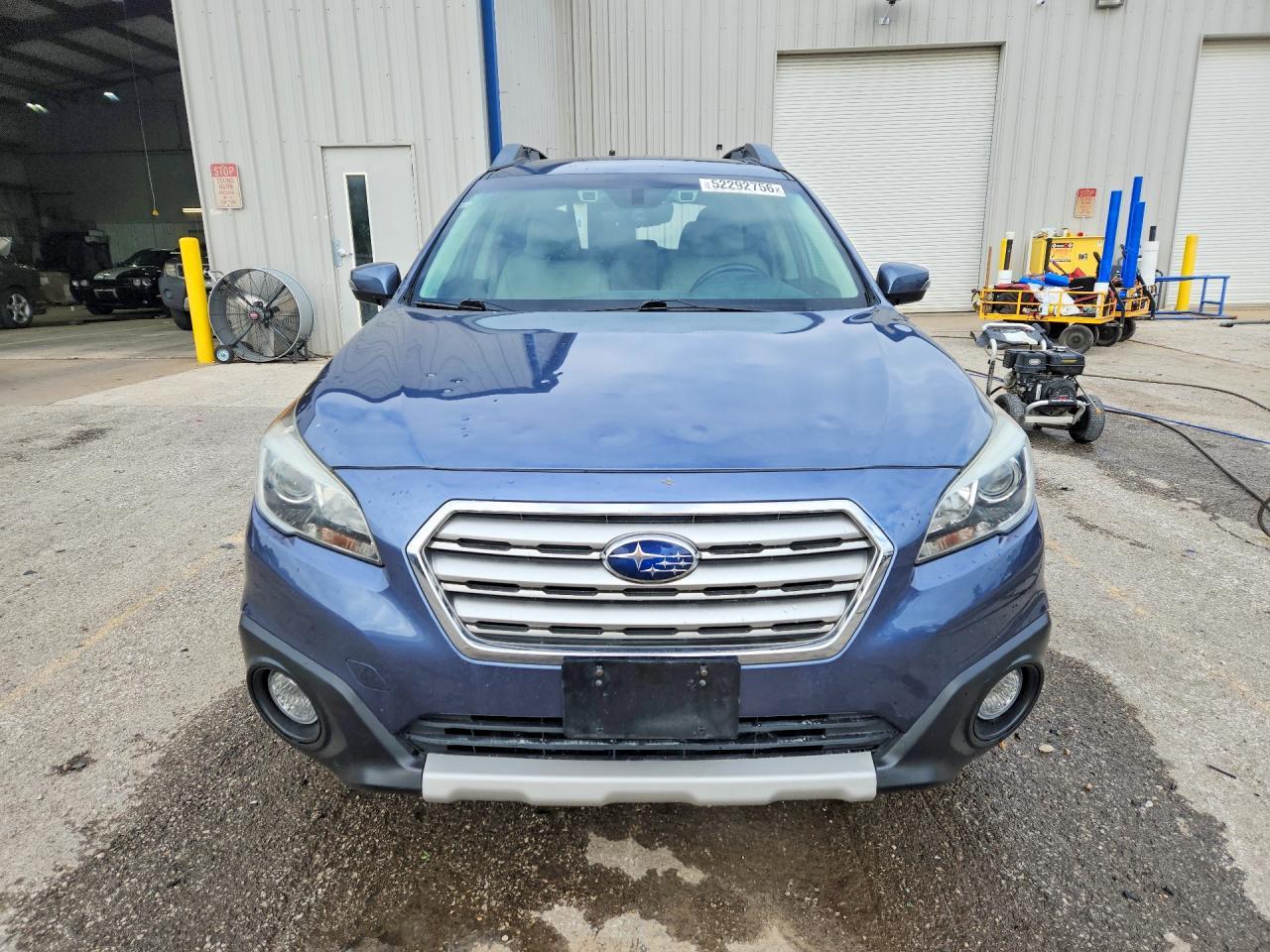 2017 SUBARU Outback